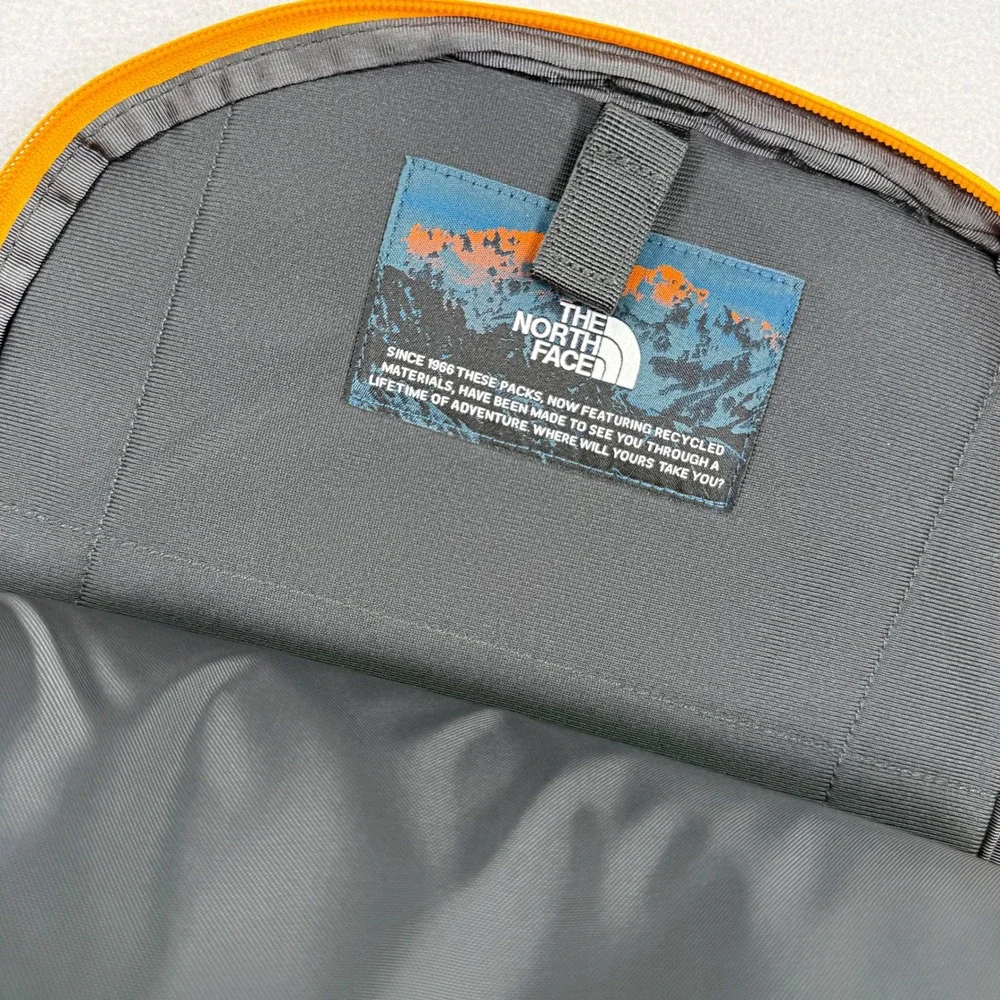 The North Face Borealis Backpack Summit Gold / TNF Black 28L - NEW